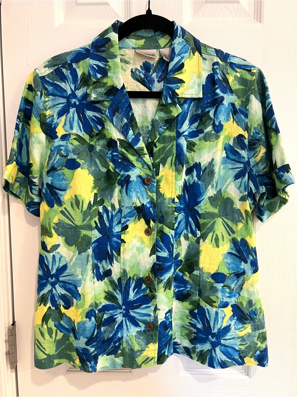 Chico's 100% Linen Blue Green Yellow Floral Hawaiian Blouse Top Buttons Collared